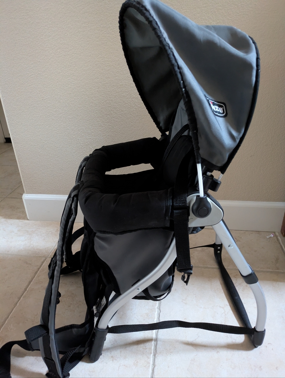 Chicco SmartSupport Backpack Carrier Gray/ Black Aluminum Lightweight - Picture 3 of 11